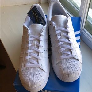 Adidas superstar W us 9.5